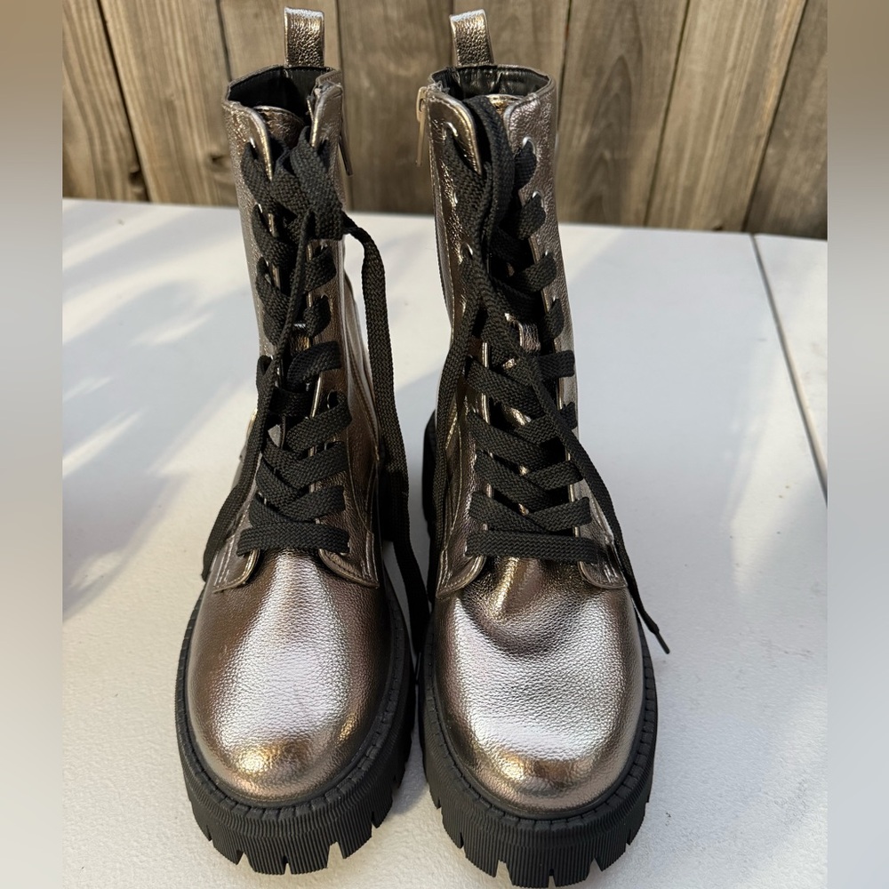 DV By Dolce Vita Glisten Combat Boots size 7 - Picture 2 of 6